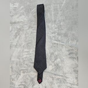 Geoffrey Beene Navy Blue Silk NeckTie